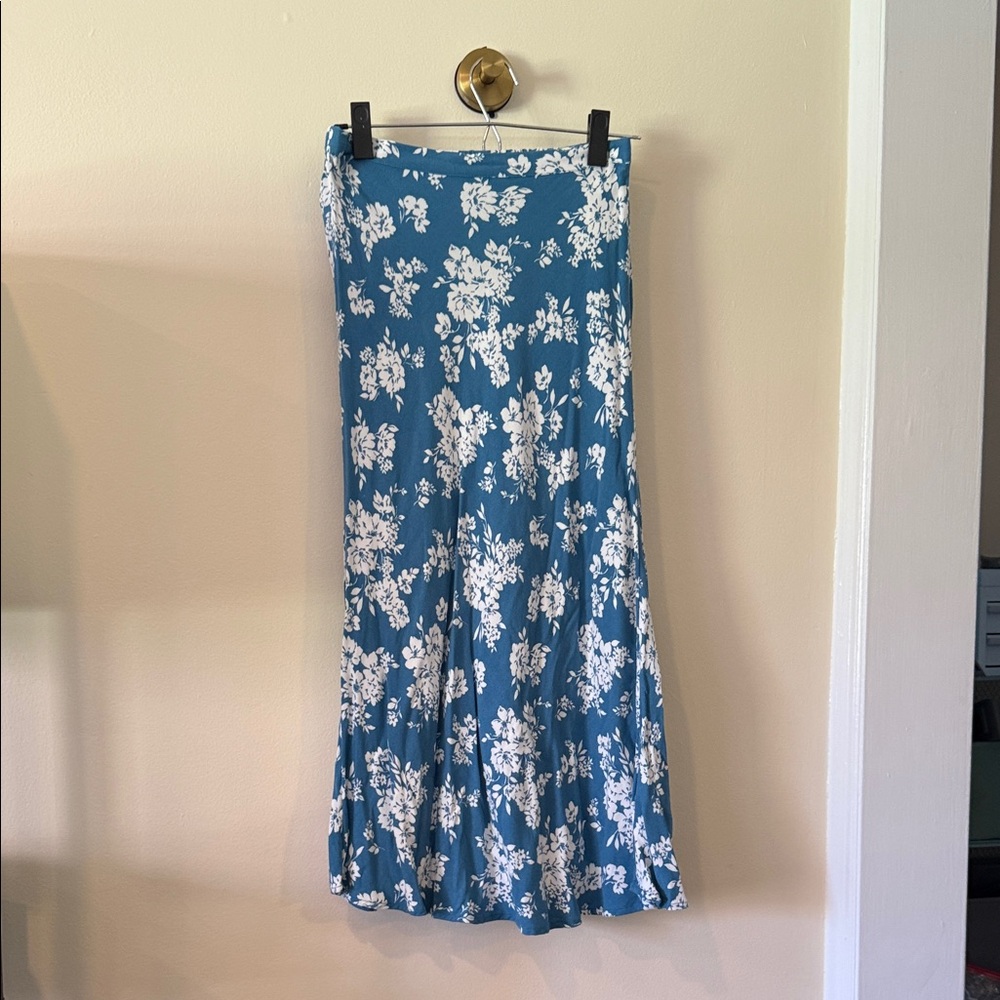 Old Navy Blue and White Floral Maxi Skirt